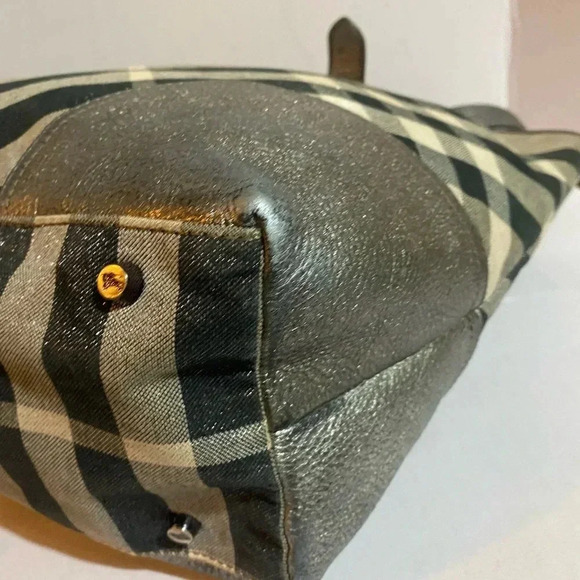 Burberry shimmer check Byron tote handbag - Picture 6 of 15